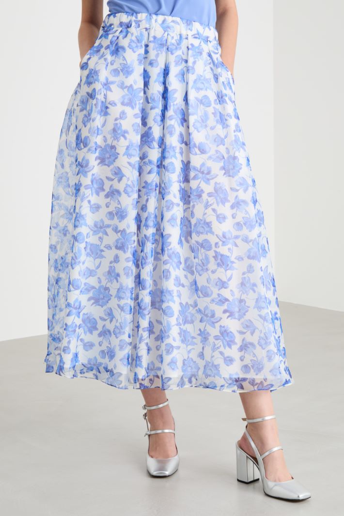 Gonna svasata in organza Intrend - 2