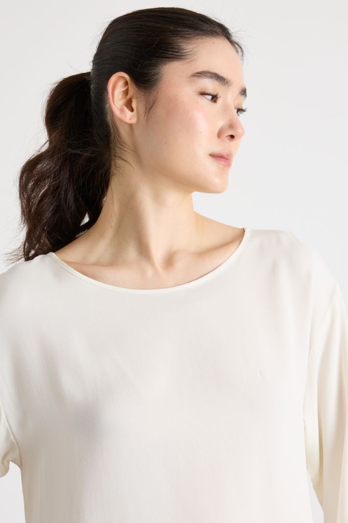 Blusa con fondo asimmetrico Intrend - 3