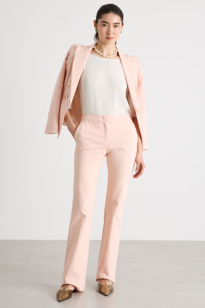 Blusa con fondo asimmetrico Intrend