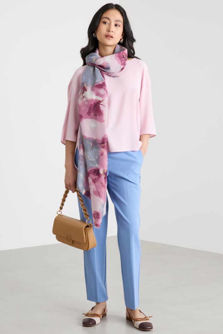 Blusa con fondo asimmetrico Intrend