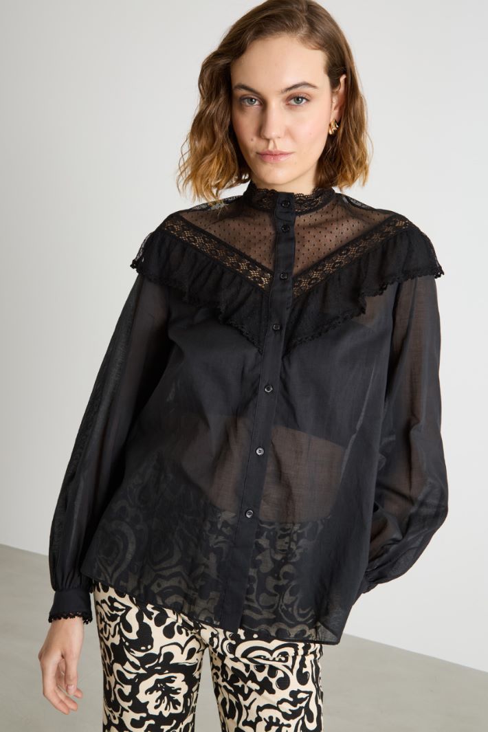 Shirt with sheer plumetis inserts Intrend - 2