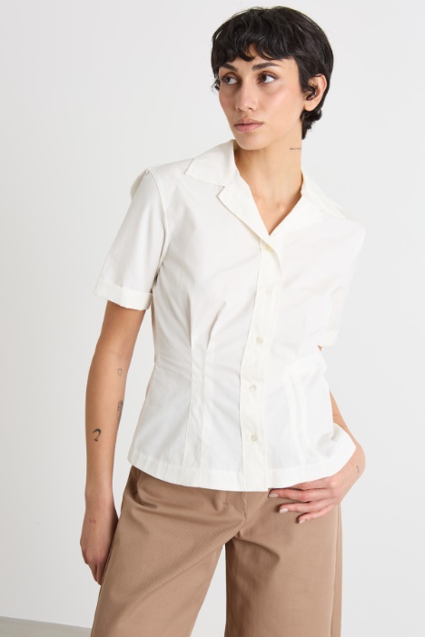 Fitted poplin shirt with darts Intrend