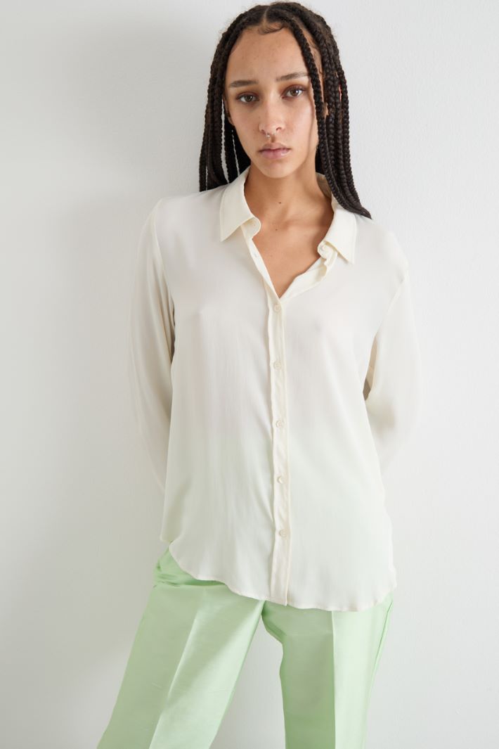 Flowing blouse in crepe de chine Intrend - 2