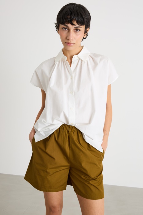 Wide-cut shirt with gathered detailing Intrend