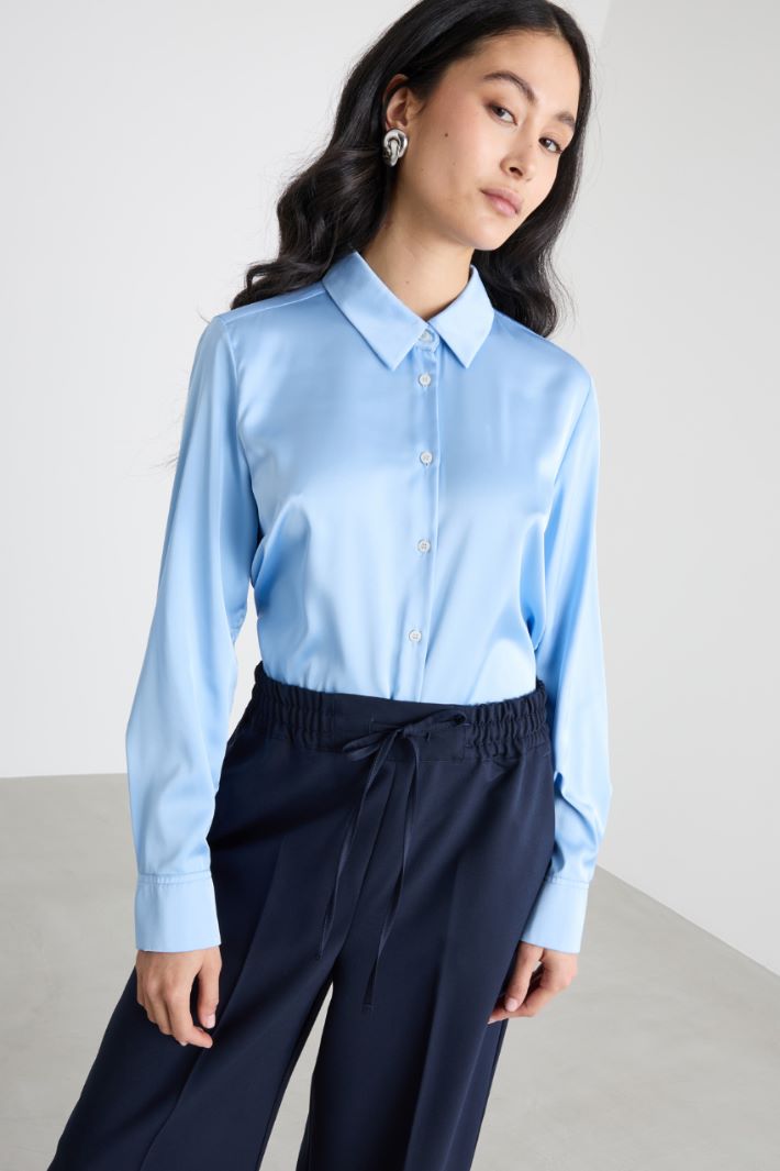 Camicia in raso leggero stretch Intrend - 2