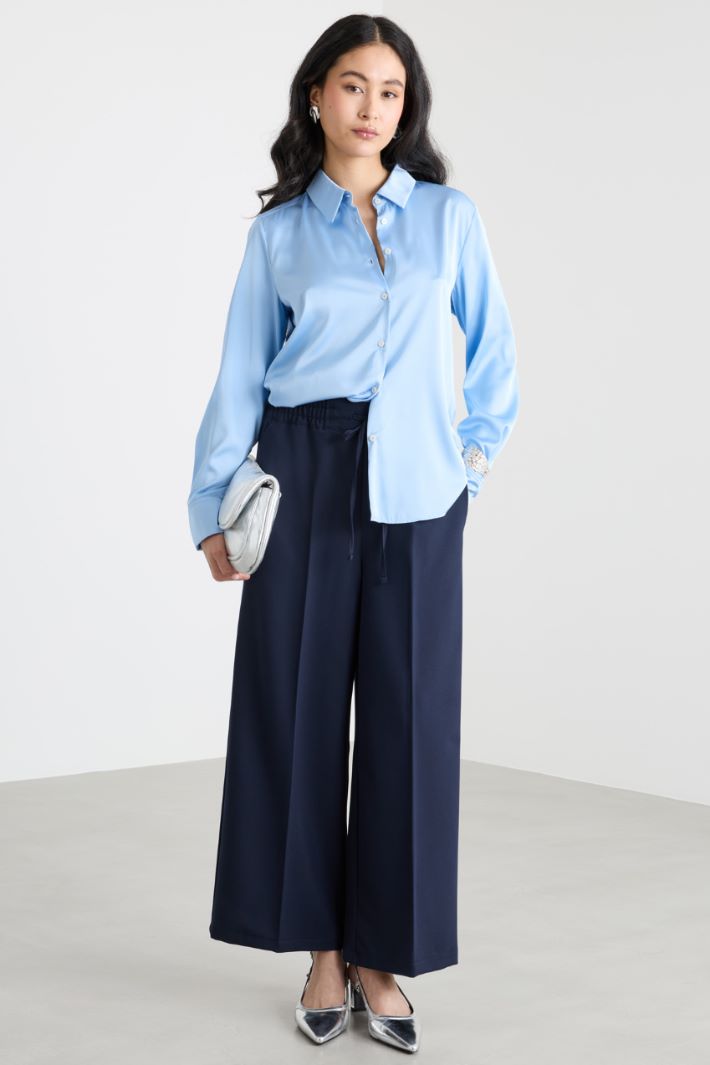 Camicia in raso leggero stretch Intrend