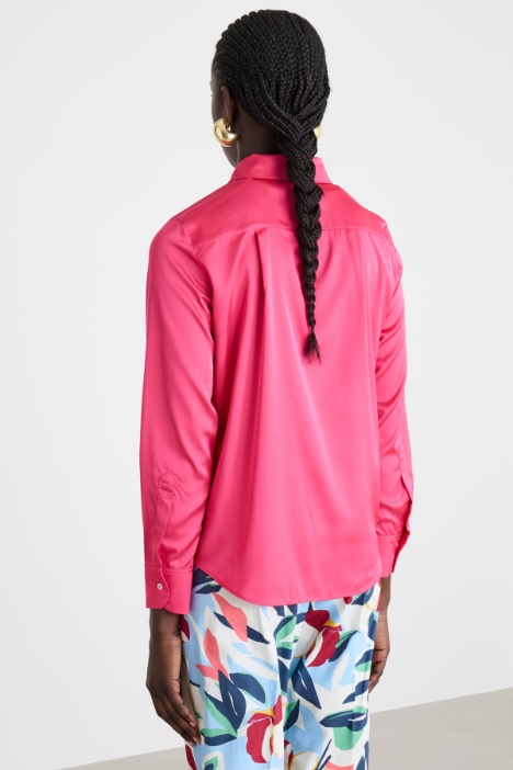 Camicia in raso leggero stretch