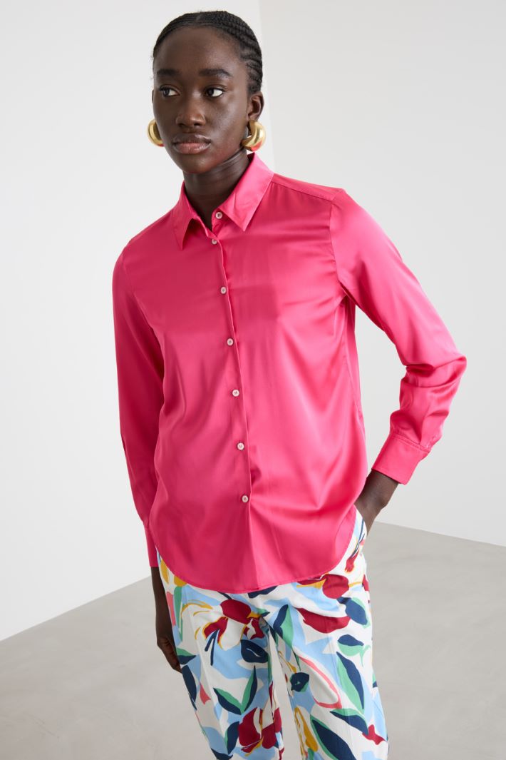 Camicia in raso leggero stretch Intrend - 2