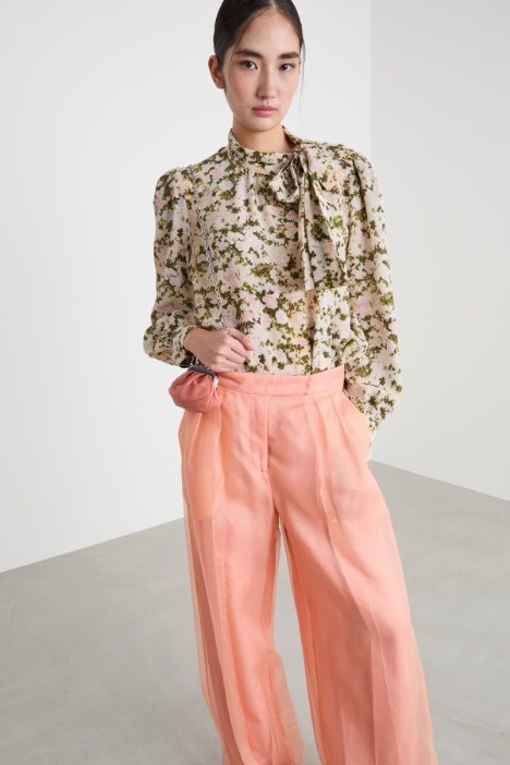 Printed pussy-bow blouse Intrend