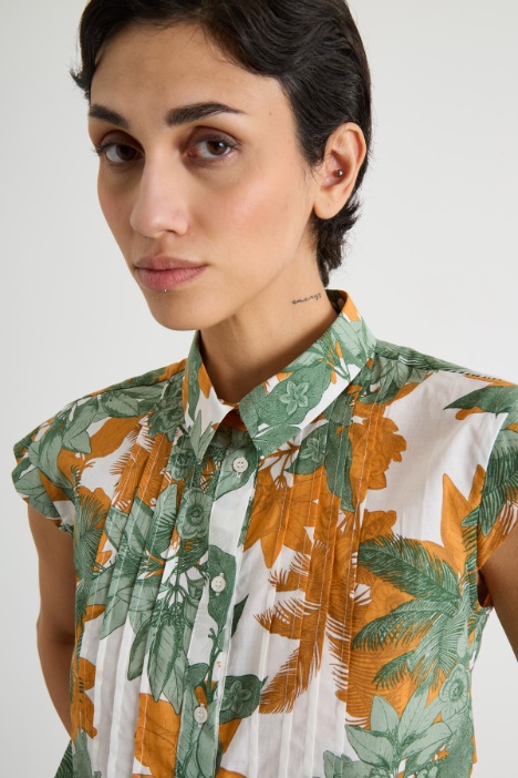 Camicia stampata senza maniche