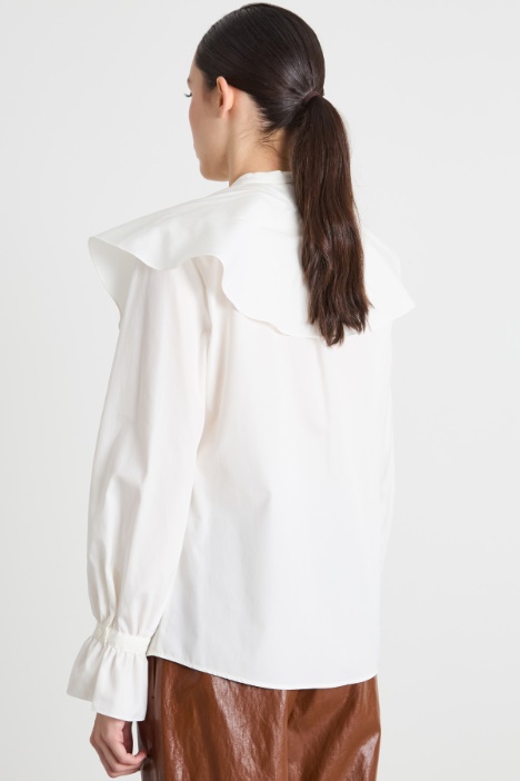 Camicia con mantella