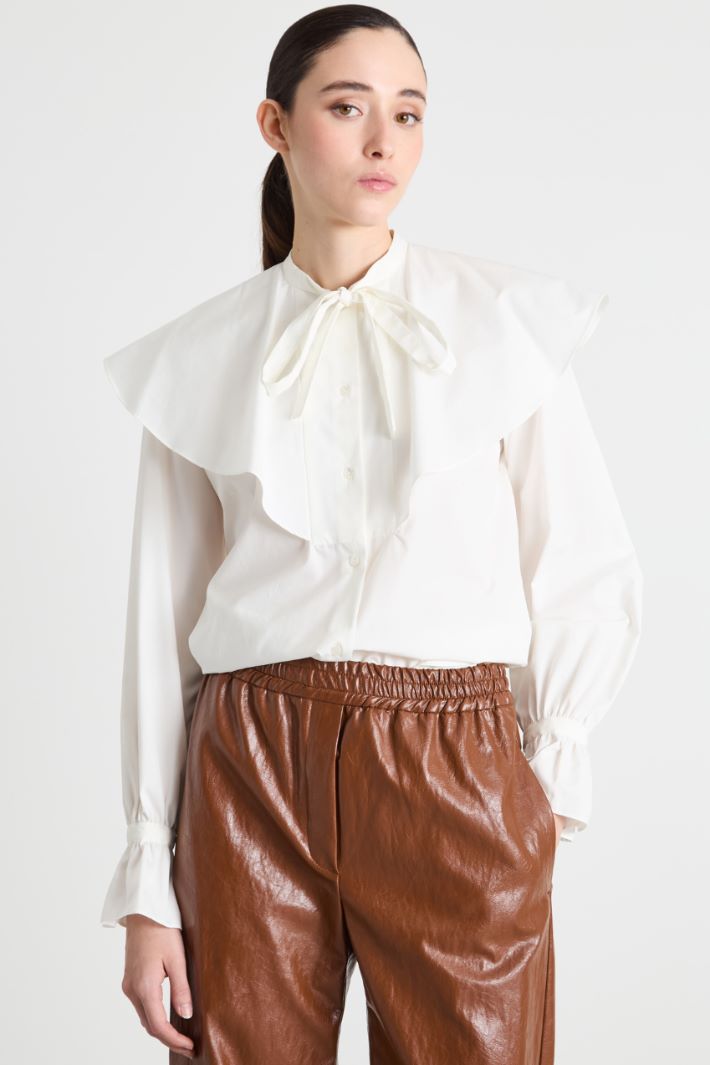 Shirt with capelet Intrend - 2