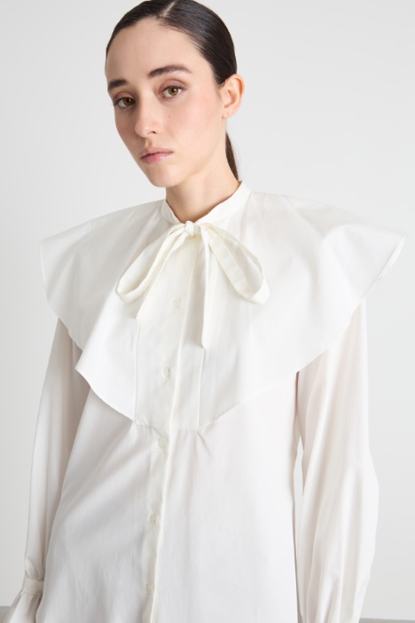 Camicia con mantella