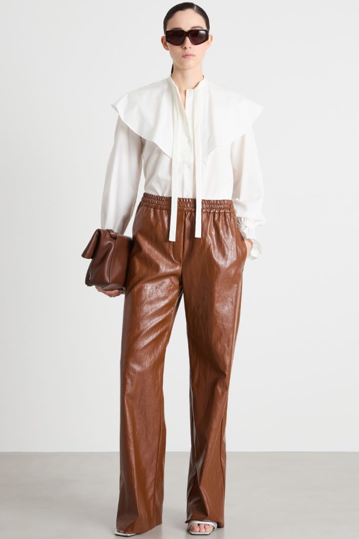 Shirt with capelet Intrend