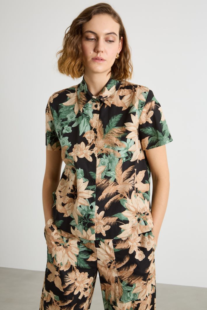 Printed short-sleeved shirt Intrend - 2