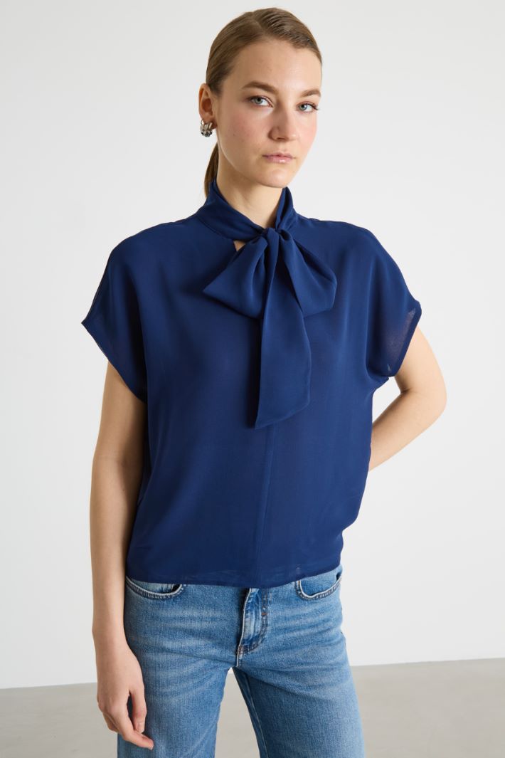 Georgette blouse with scarf collar Intrend - 2