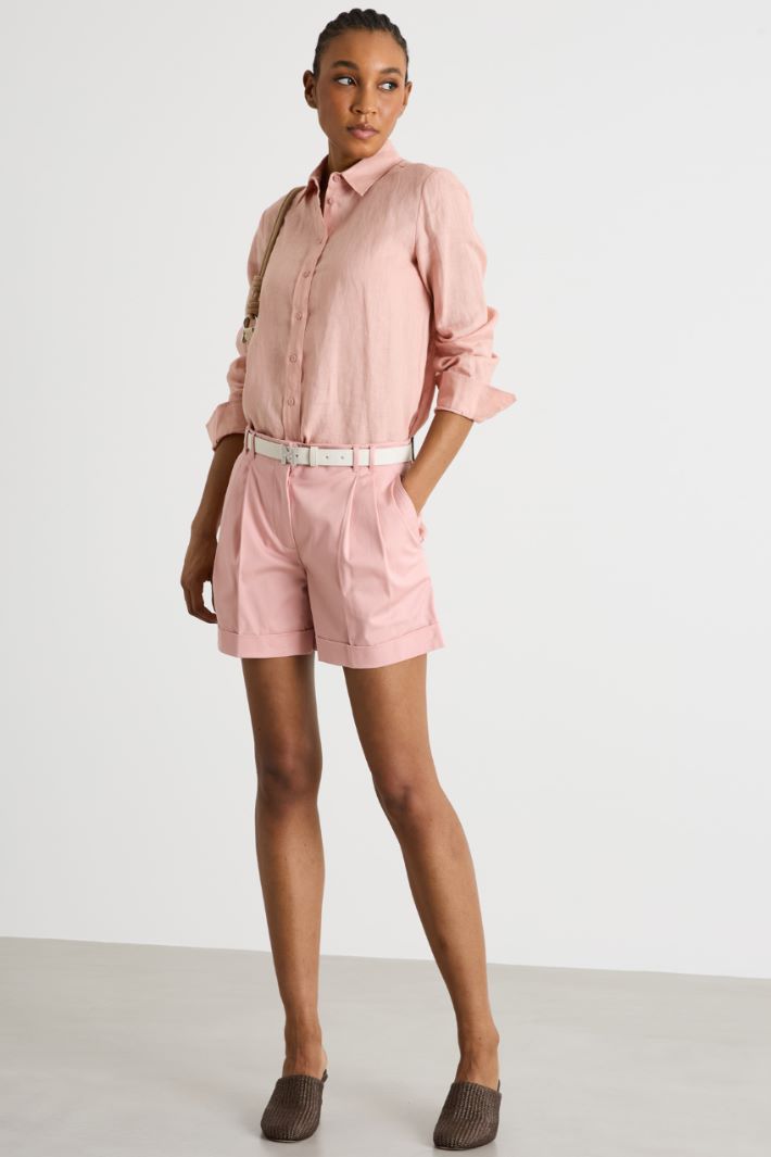 Straight-cut linen shirt Intrend