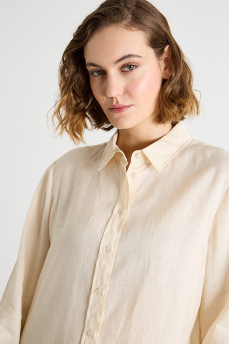 Camisa recta con bajo redondeado