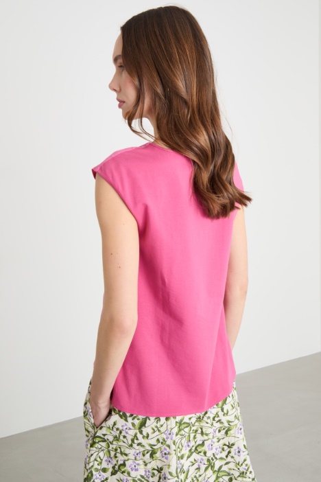 Blusa con espalda en contraste