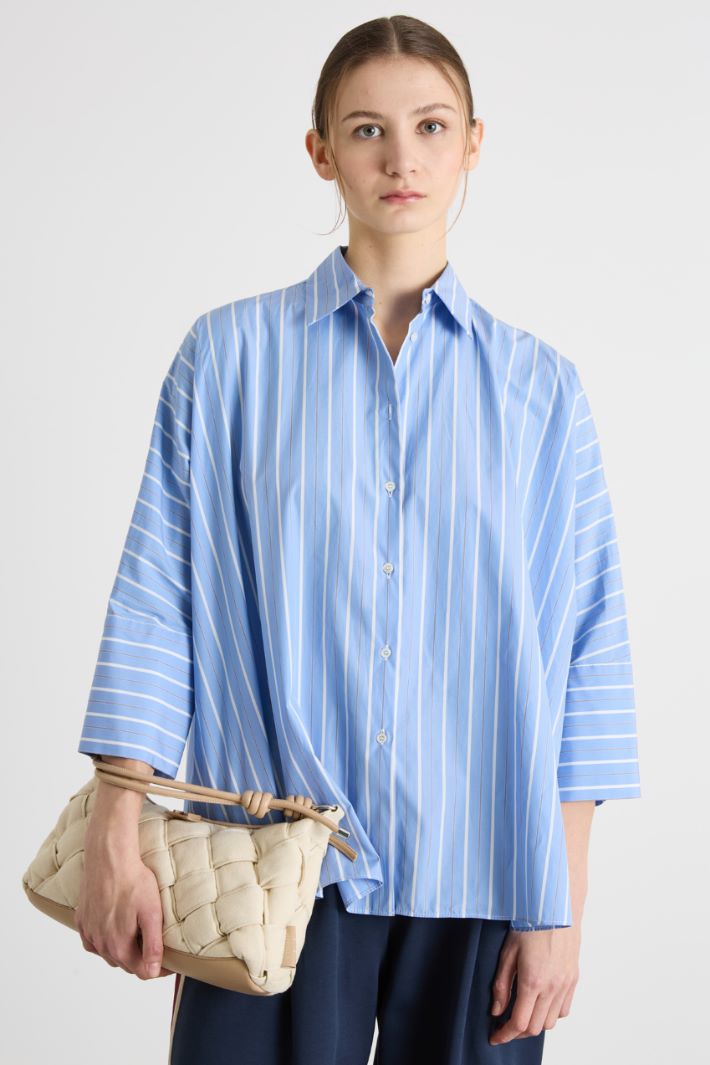 Wide-fit poplin shirt Intrend - 2
