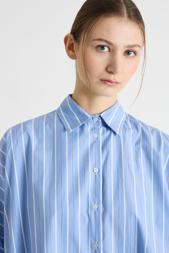 Wide-fit poplin shirt Intrend - 3