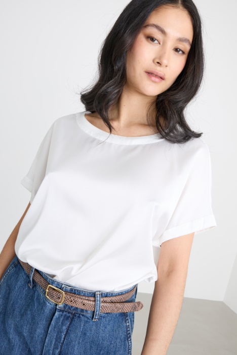 Blusa in raso stretch