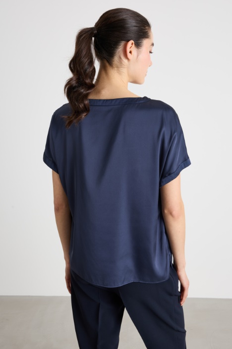 Blusa in raso stretch