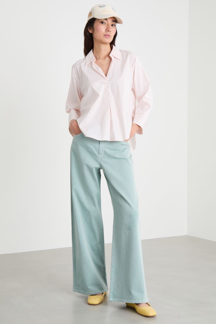 V-neck blouse Intrend