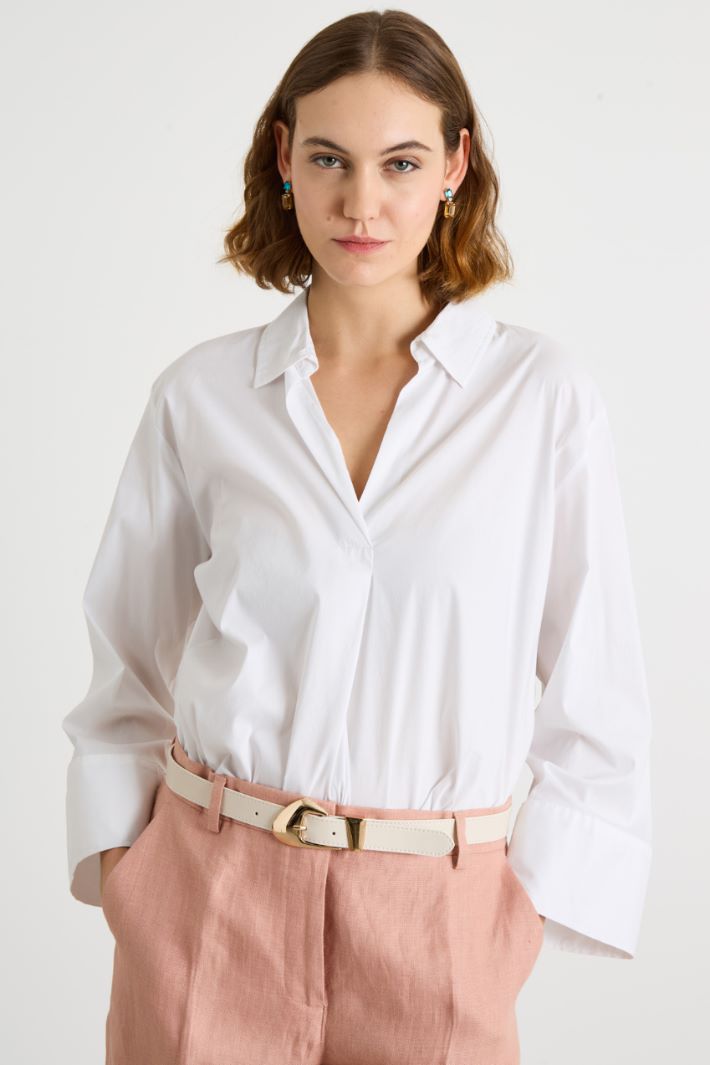 V-neck blouse Intrend - 2