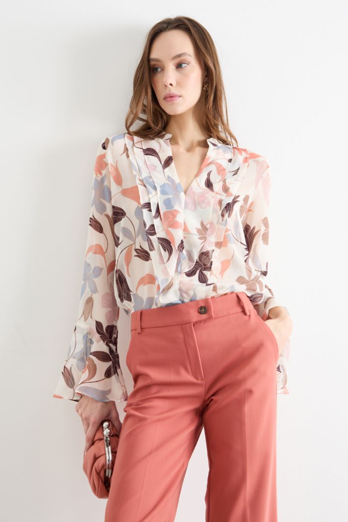 Ruffled Blouse Intrend - 2