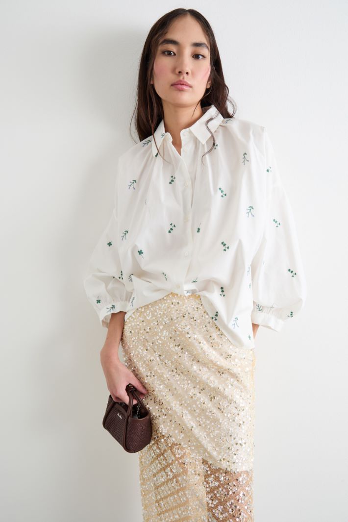 Embroidered poplin shirt Intrend - 2