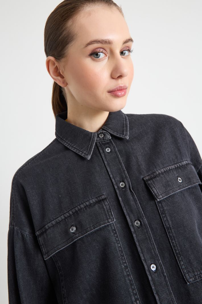 Boxy shirt with a dropped back hem Intrend - 3