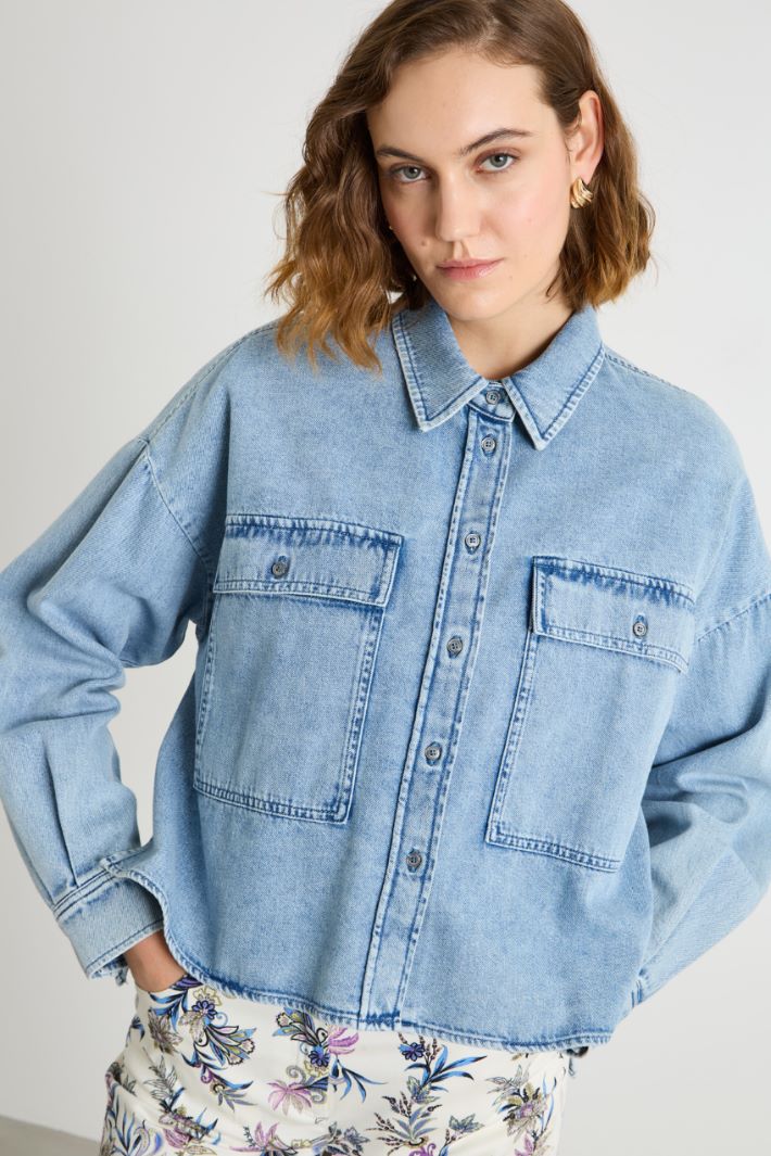 Camicia boxy con fondo asimmetrico Intrend - 3