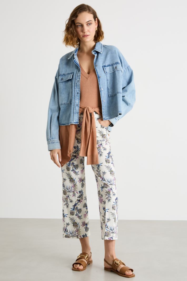 Camicia boxy con fondo asimmetrico Intrend