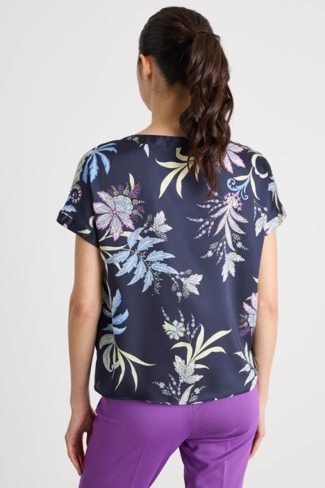 Blusa de sarga estampada