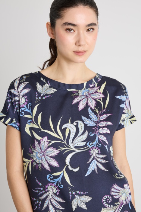 Blusa de sarga estampada