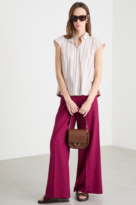 Contrast-back sleeveless shirt Intrend