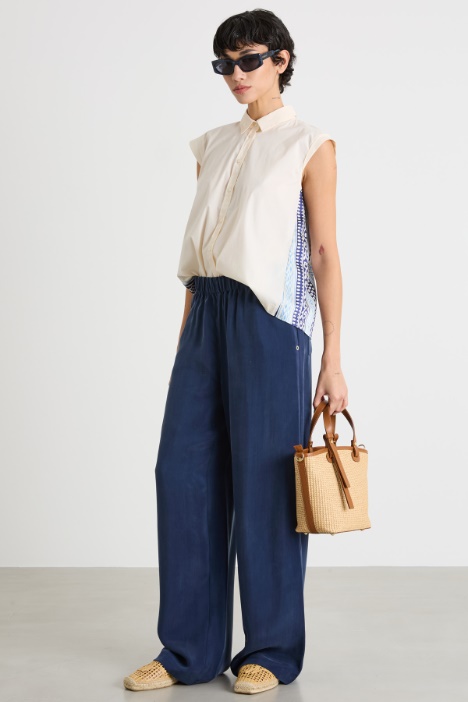 Contrast-back sleeveless shirt Intrend