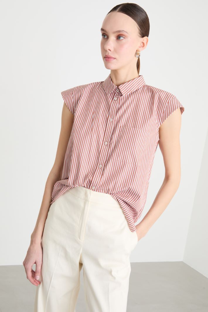 Poplin shirt with cap sleeves Intrend - 2