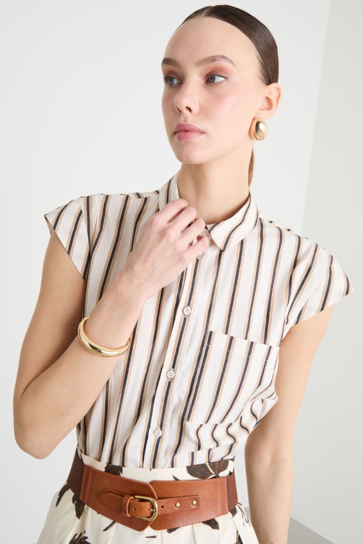 Poplin shirt with cap sleeves Intrend - 3