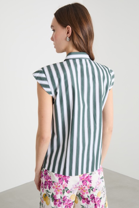 Camicia in popeline con maniche ad aletta