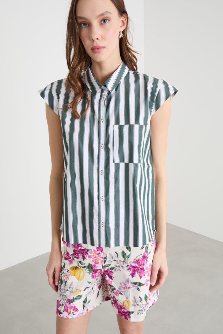 Poplin shirt with cap sleeves Intrend - 2