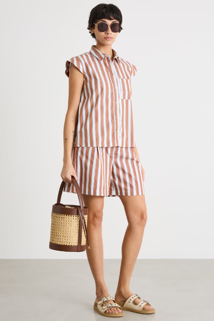 Poplin shirt with cap sleeves Intrend