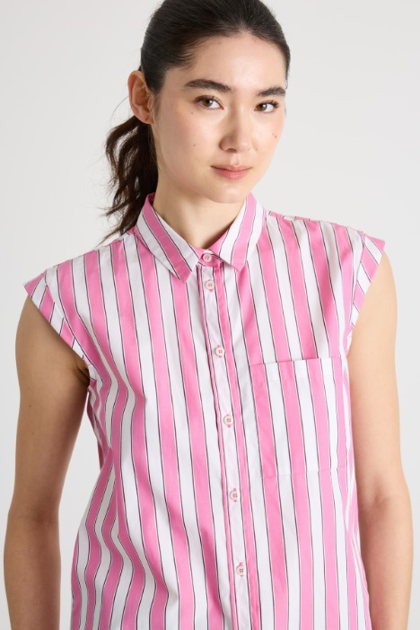 Camicia in popeline con maniche ad aletta