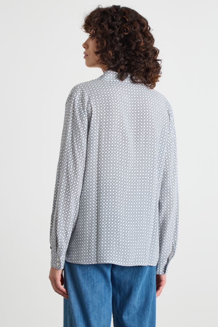 Printed marocain blouse Intrend - 4