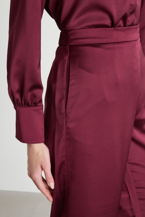 Pantalone ampio in tessuto fluido