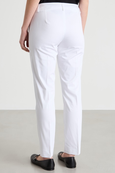 Pantalone chino in raso stretch