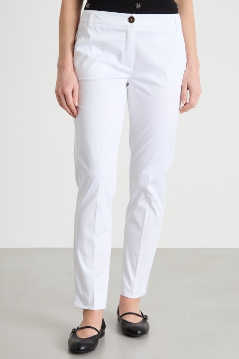 Pantalone chino in raso stretch