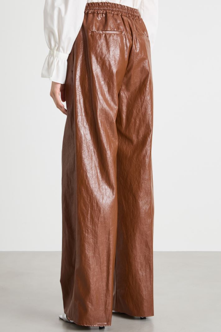 Coated fabric palazzo trousers Intrend - 4