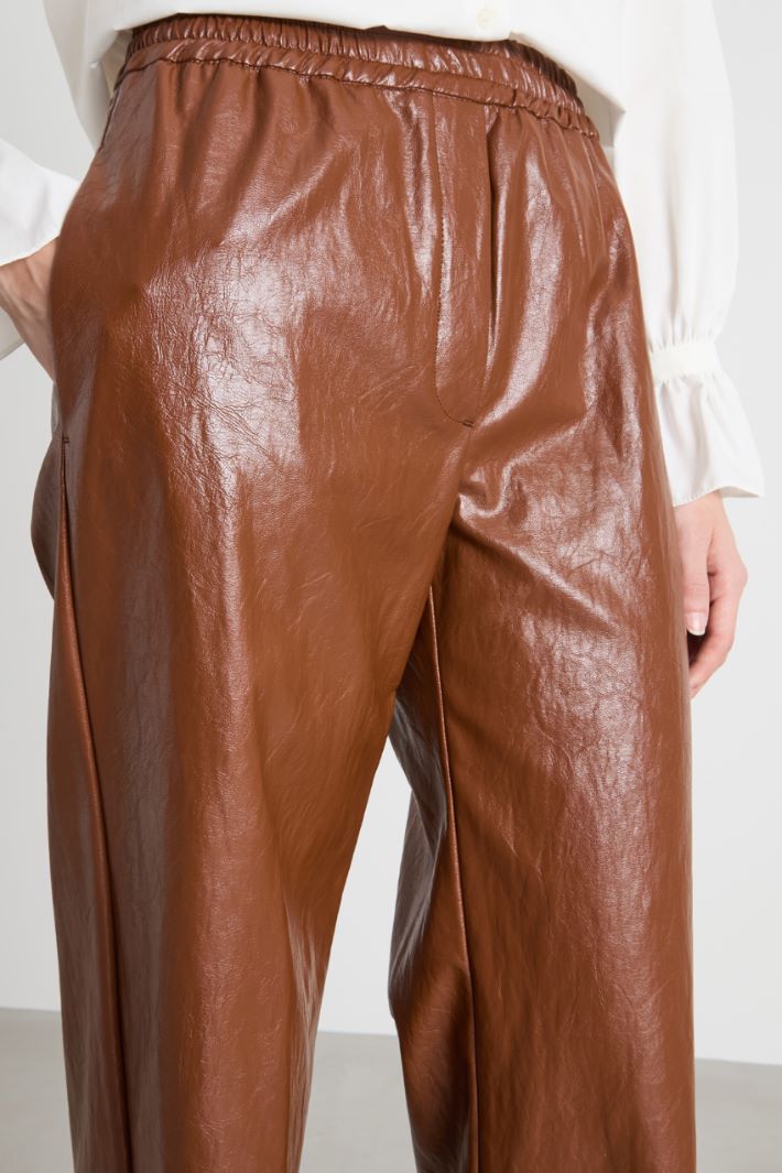 Coated fabric palazzo trousers Intrend - 3
